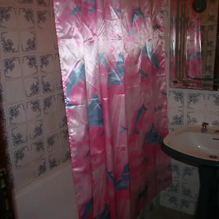 Santa Isabel Guest house 2*
