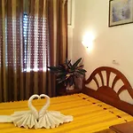 Santa Isabel 波尔蒂芒
