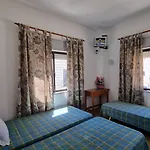 Santa Isabel 3* 波尔蒂芒