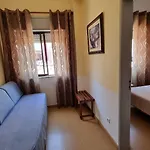 Santa Isabel 招待所 3*