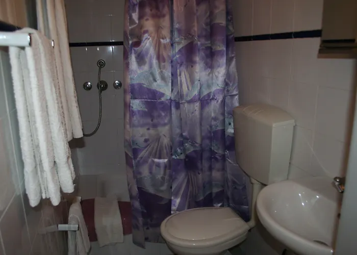 Santa Isabel Gæstehus 3*